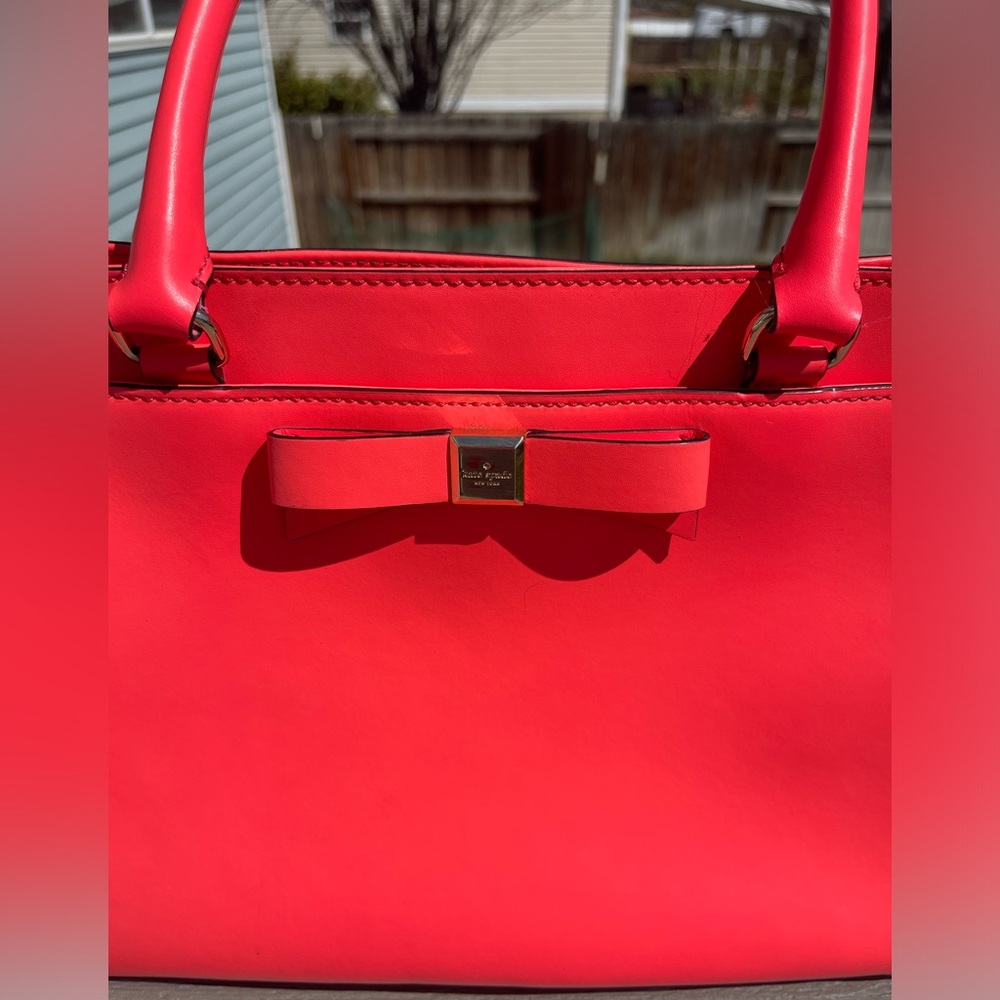 Such a cute Kate Spade purse! 😍 - Picture 2 of 8